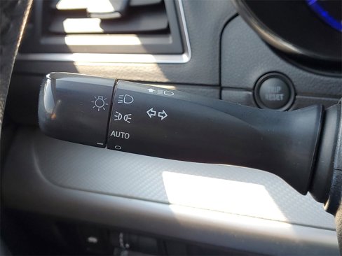 Used 2017 Subaru Legacy 2.5i Premium image 17