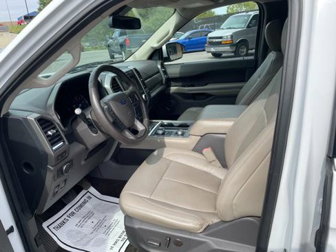 Used 2018 Ford Expedition Max XLT w/ Equipment Group 202A image 15