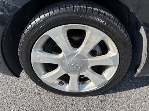 Used 2011 Hyundai Elantra Limited image 21