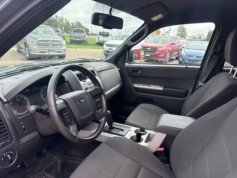 Used 2010 Ford Escape XLT image 20