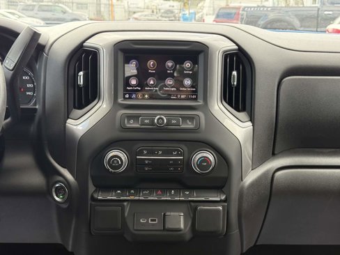 Used 2022 Chevrolet Silverado 1500 Custom image 34