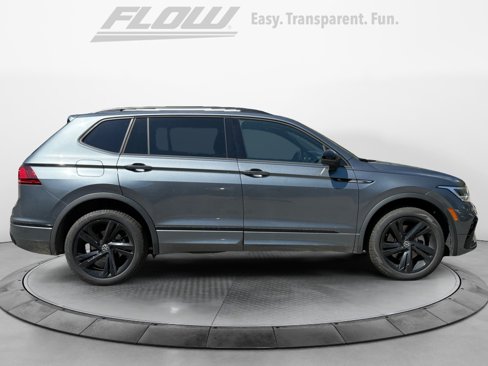 Used 2024 Volkswagen Tiguan SE R-Line image 9