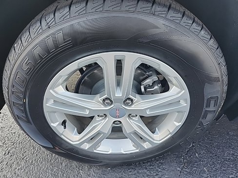 Certified 2024 GMC Terrain SLE image 11