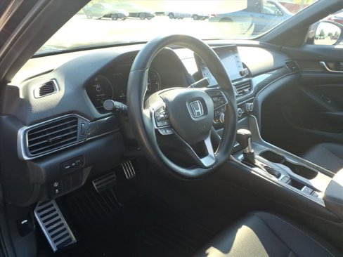 Used 2020 Honda Accord Sport image 14