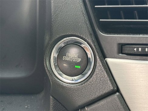 Used 2018 GMC Yukon SLT w/ Premium Edition image 6