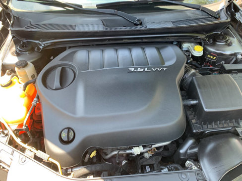Used 2011 Chrysler 200 Limited image 16
