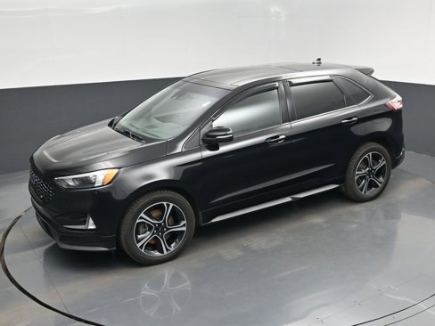 Used 2019 Ford Edge ST w/ Cold Weather Package image 22