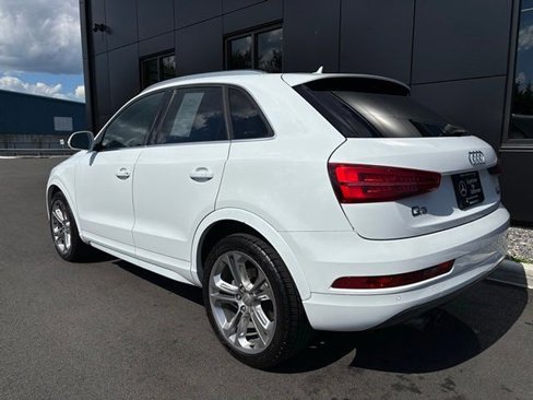 Used 2017 Audi Q3 2.0T Premium Plus w/ Premium Plus Package image 4