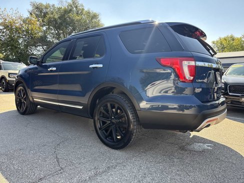 Used 2017 Ford Explorer Limited image 5