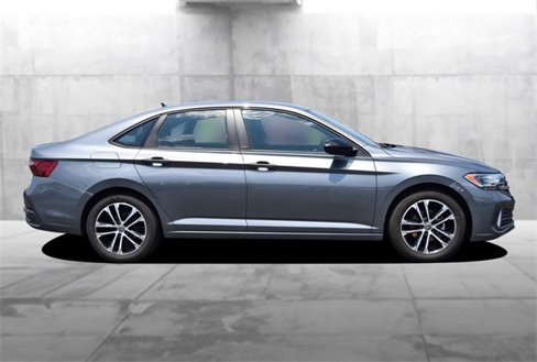 Certified 2024 Volkswagen Jetta Sport image 5