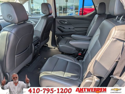 Used 2021 Chevrolet Traverse LT w/ LT Premium Package image 18