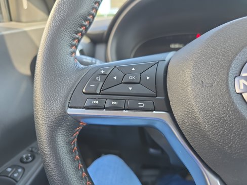 Used 2024 Nissan Kicks SR w/ SR Premium Package image 21