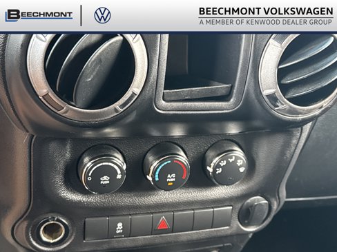 Used 2012 Jeep Wrangler Unlimited Sport w/ Connectivity Group image 23