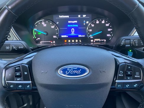 Used 2021 Ford Escape SE w/ Cold Weather Package image 27