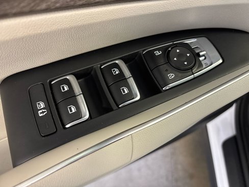 Used 2021 Kia Sorento EX w/ EX AWD X-Line Package image 12