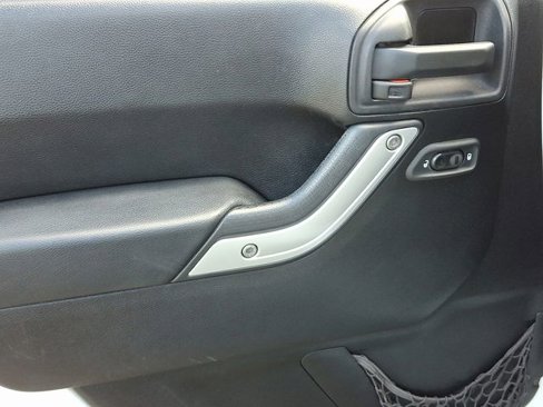 Used 2014 Jeep Wrangler Unlimited Sahara w/ Dual Top Group image 14