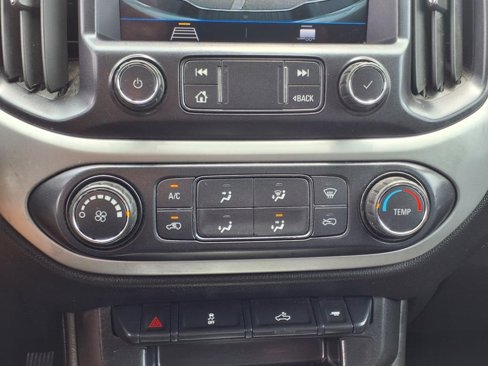 Used 2021 Chevrolet Colorado LT image 21