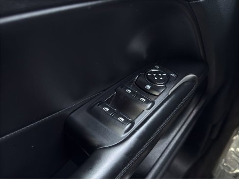 Used 2017 Lincoln MKC Premiere image 11
