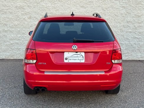 Used 2012 Volkswagen Jetta TDI image 7