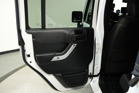 Used 2016 Jeep Wrangler Unlimited Sahara w/ Connectivity Group image 20