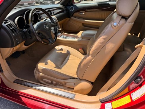 Used 2006 Lexus SC 430 Convertible image 10