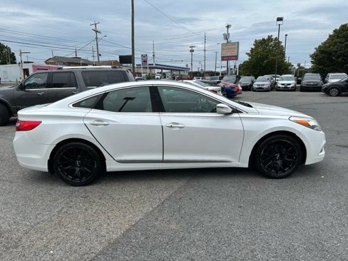 Used 2013 Hyundai Azera w/ Technology Pkg image 4