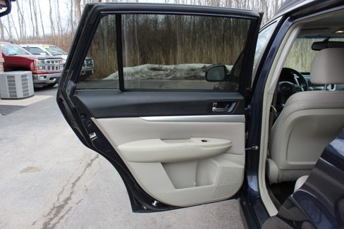 Used 2013 Subaru Outback 2.5i Premium image 32