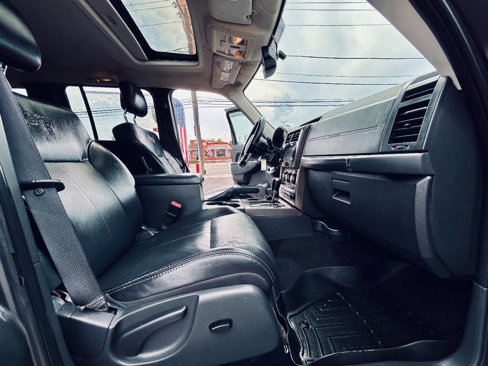 Used 2011 Jeep Liberty Limited image 35