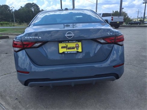 Used 2024 Nissan Sentra SV image 3