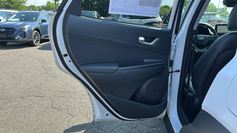 Used 2022 Hyundai Kona Limited image 24