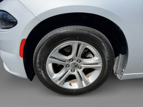 Used 2021 Dodge Charger SXT w/ Leather Interior Group image 9