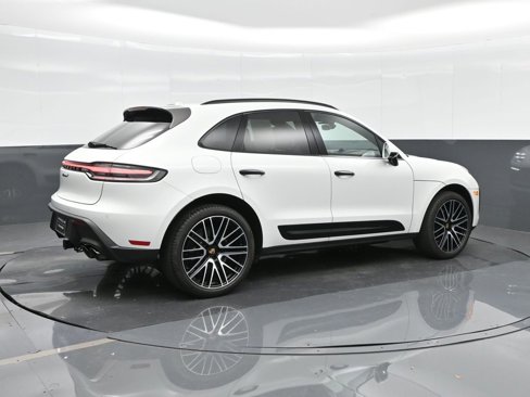Used 2025 Porsche Macan Turbo image 7
