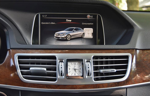 Used 2016 Mercedes-Benz E 350 4MATIC Sedan image 38
