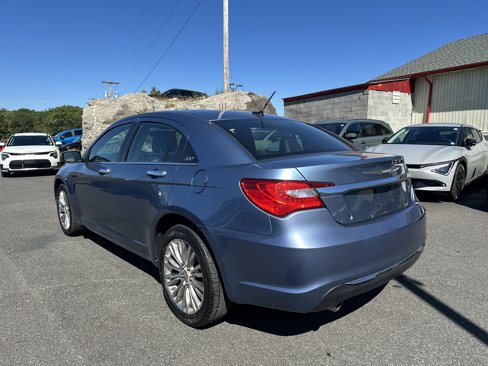Used 2011 Chrysler 200 Limited image 7