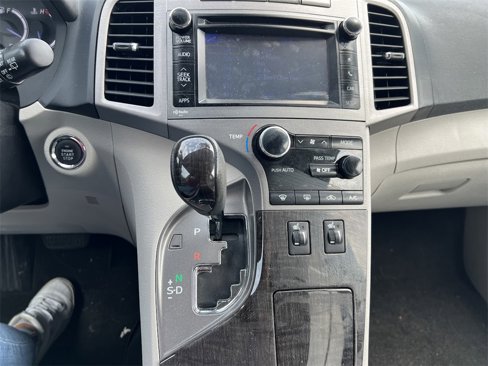Used 2014 Toyota Venza XLE image 12
