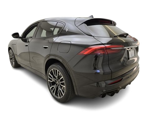 Used 2023 Maserati Grecale GT image 11