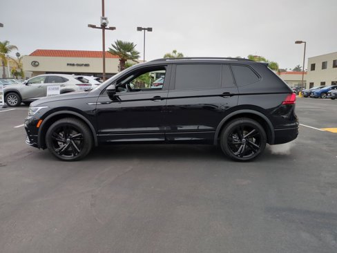 Used 2023 Volkswagen Tiguan SE R-Line image 9