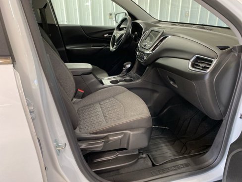 Used 2023 Chevrolet Equinox LT image 20