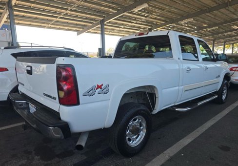 Used 2004 Chevrolet Silverado 2500 LT w/ Skid Plate Package image 4