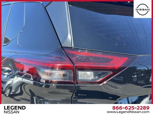Used 2021 Nissan Rogue S image 9