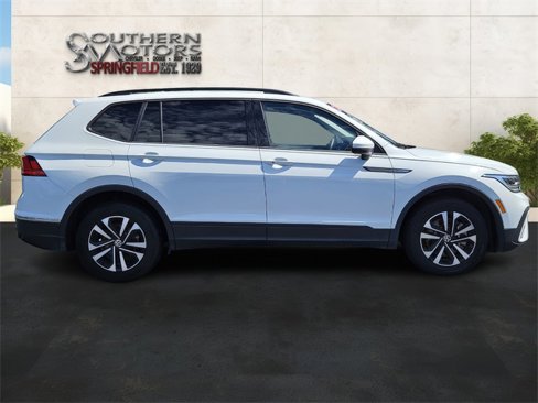 Used 2024 Volkswagen Tiguan S image 6