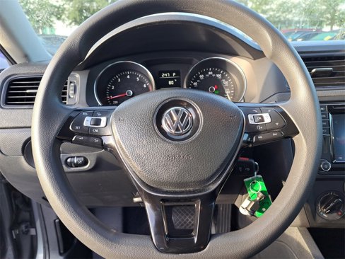 Used 2016 Volkswagen Jetta S image 17