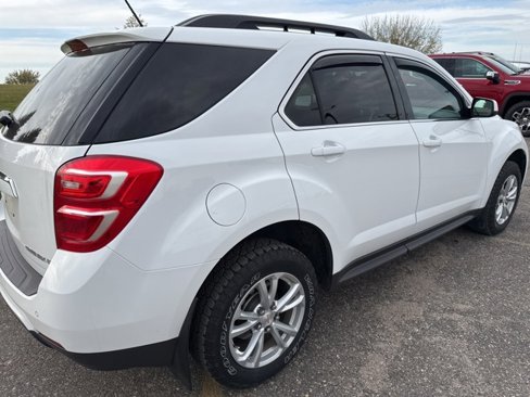 Used 2016 Chevrolet Equinox LT w/ Convenience Package image 4