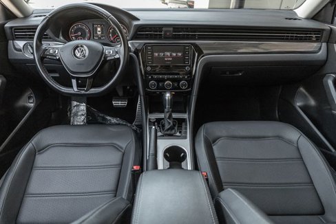 Used 2020 Volkswagen Passat 2.0T R-Line image 6