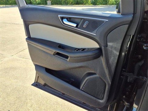 Used 2022 Ford Edge SEL image 22