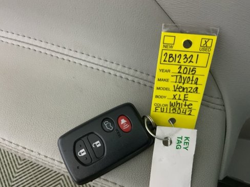 Used 2015 Toyota Venza XLE image 40