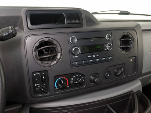 Used 2011 Ford E-350 and Econoline 350 XLT image 26