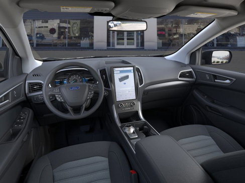 New 2024 Ford Edge SE image 9