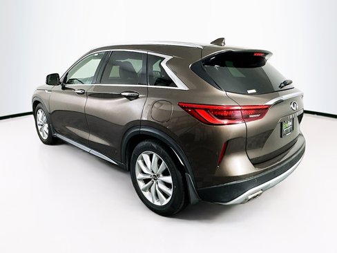 Used 2019 INFINITI QX50 Essential w/ Premium Heat Package image 5