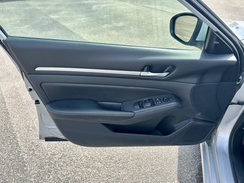 Used 2022 Nissan Altima 2.5 SV image 27